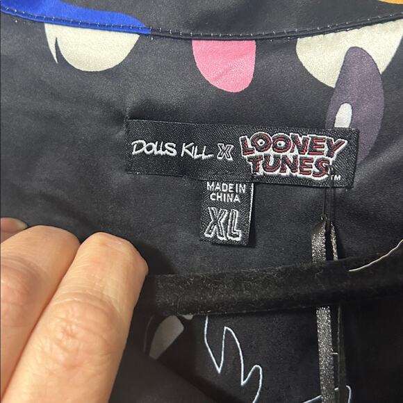 Dolls Kill x Looney Tunes Shirt XL Cartoon Graphic Button Front Top - Picture 2 of 6